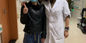 苦恼！年轻妈妈脸痛一年，又不敢手术咋办？