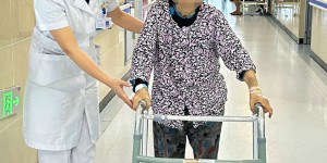 厉害！合江县人民医院骨科二病区突破高龄“禁区”再次为101岁老人成功置换髋关节