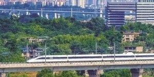 泸州⇌成都东、峨眉山加开多趟列车