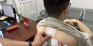 【趁热打“贴” 】 泸县中医医院一年一度的三伏贴火热开贴！