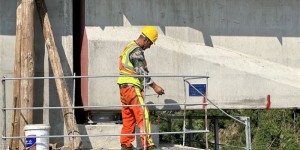新大田中桥完成架设丨隆黄铁路隆叙段建设传来新进展……