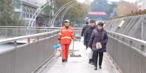 泸州这座人行天桥要安电梯了→
